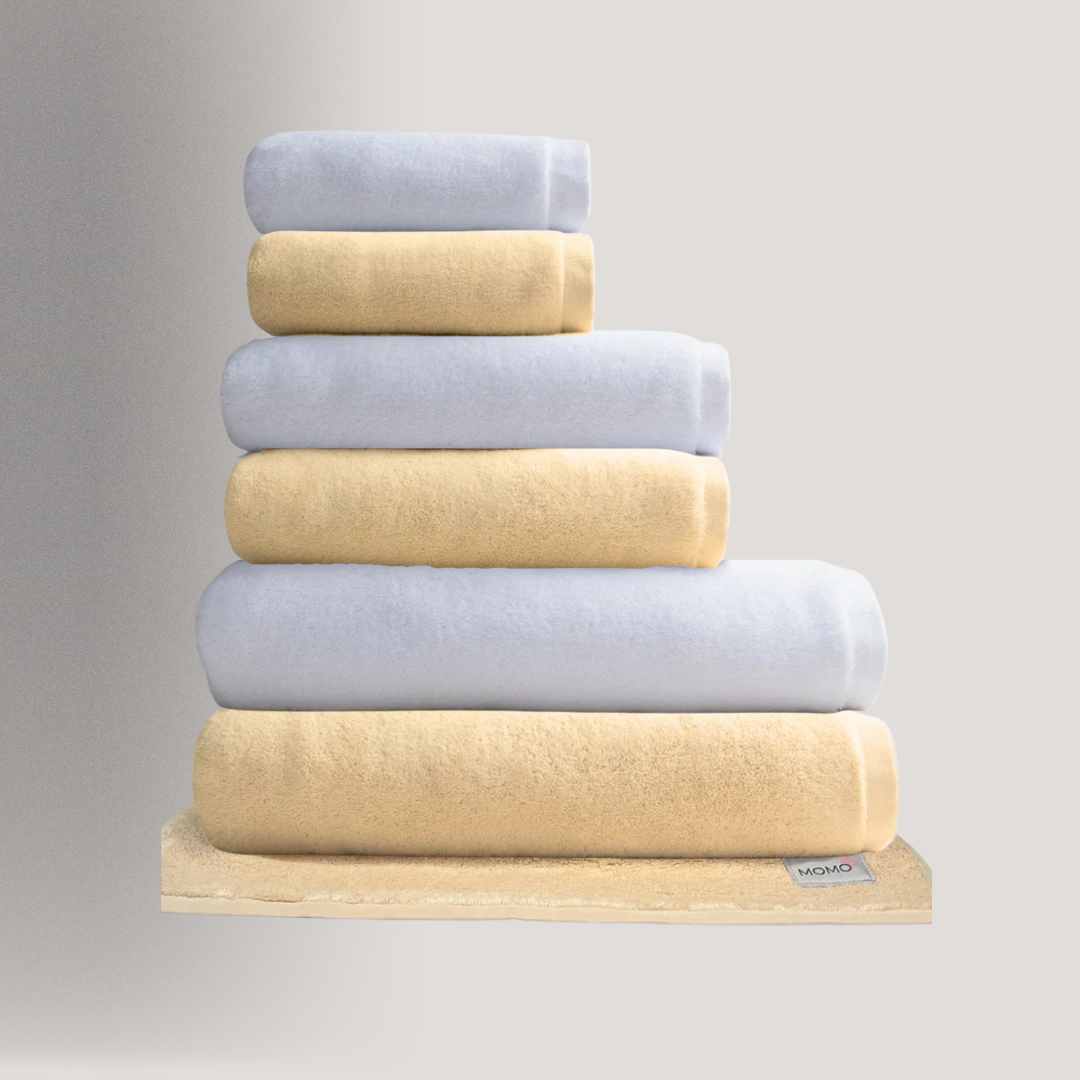 Toalhas de algodão e branco e bege – luxuosas, sustentáveis e ultra macias para banho da Momo Cotton