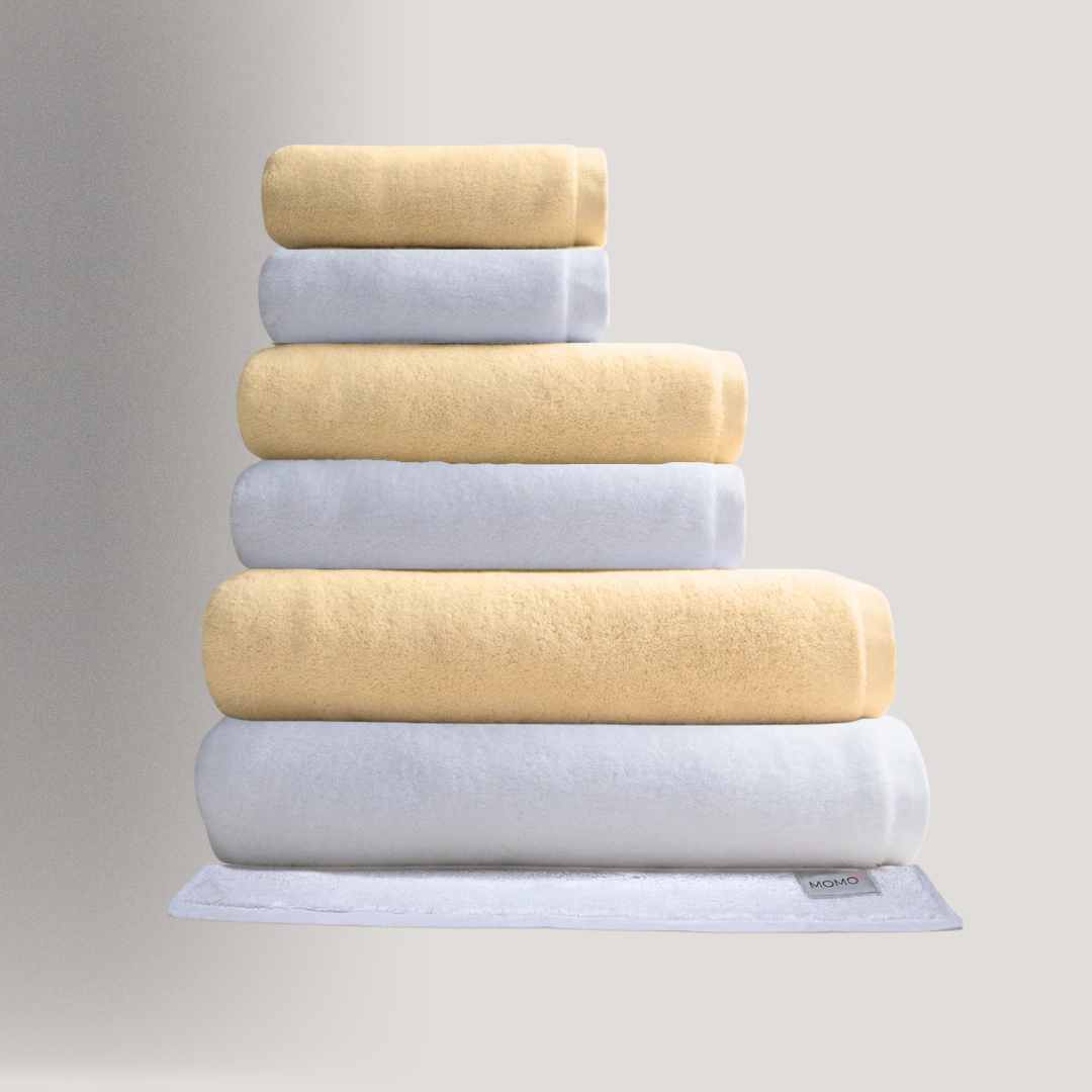 Toalhas de algodão e branco e bege – luxuosas, sustentáveis e ultra macias para banho da Momo Cotton