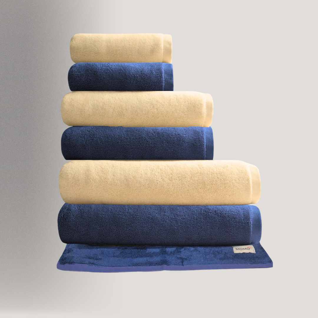 Conjunto de toalhas de algodão e bambu em azul marinho e bege – macias, absorventes e sustentáveis da Momo Cotton