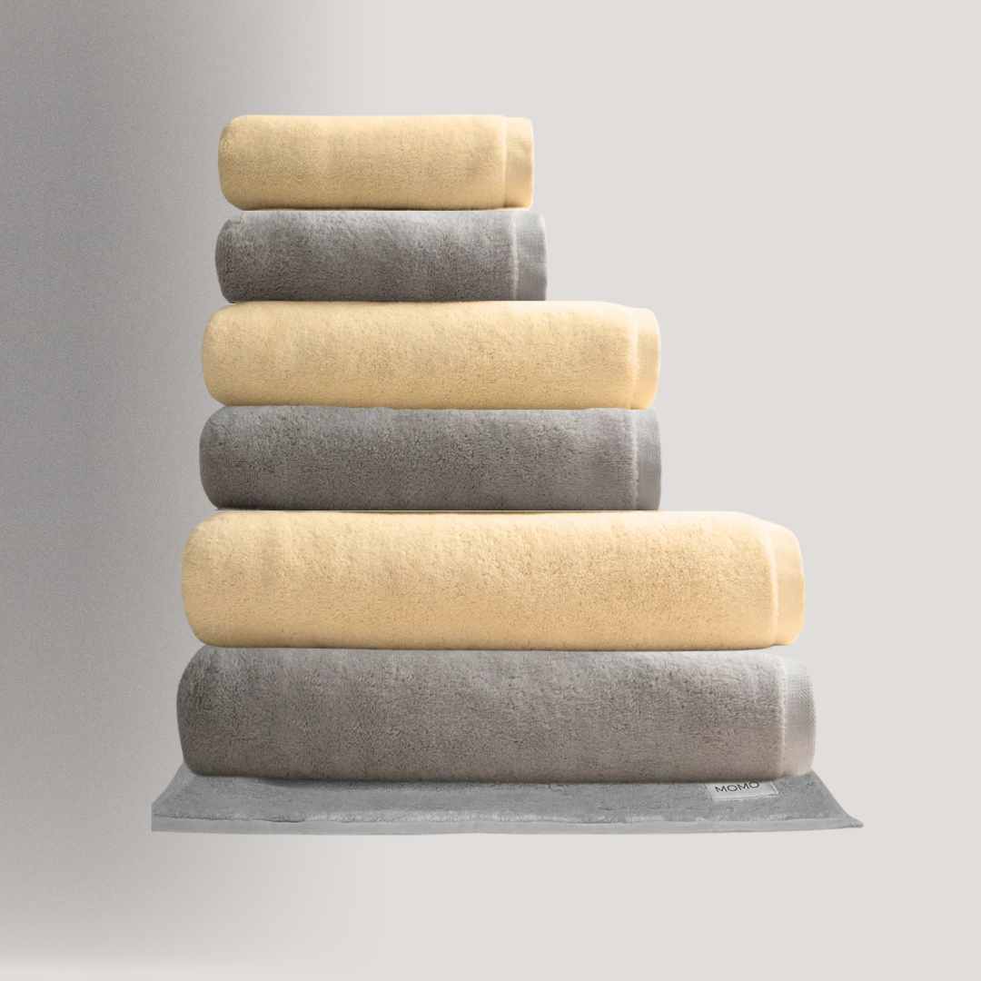 Conjunto de toalhas de algodão e bambu em cinza claro e bege – coleção sustentável e macia da Momo Cotton