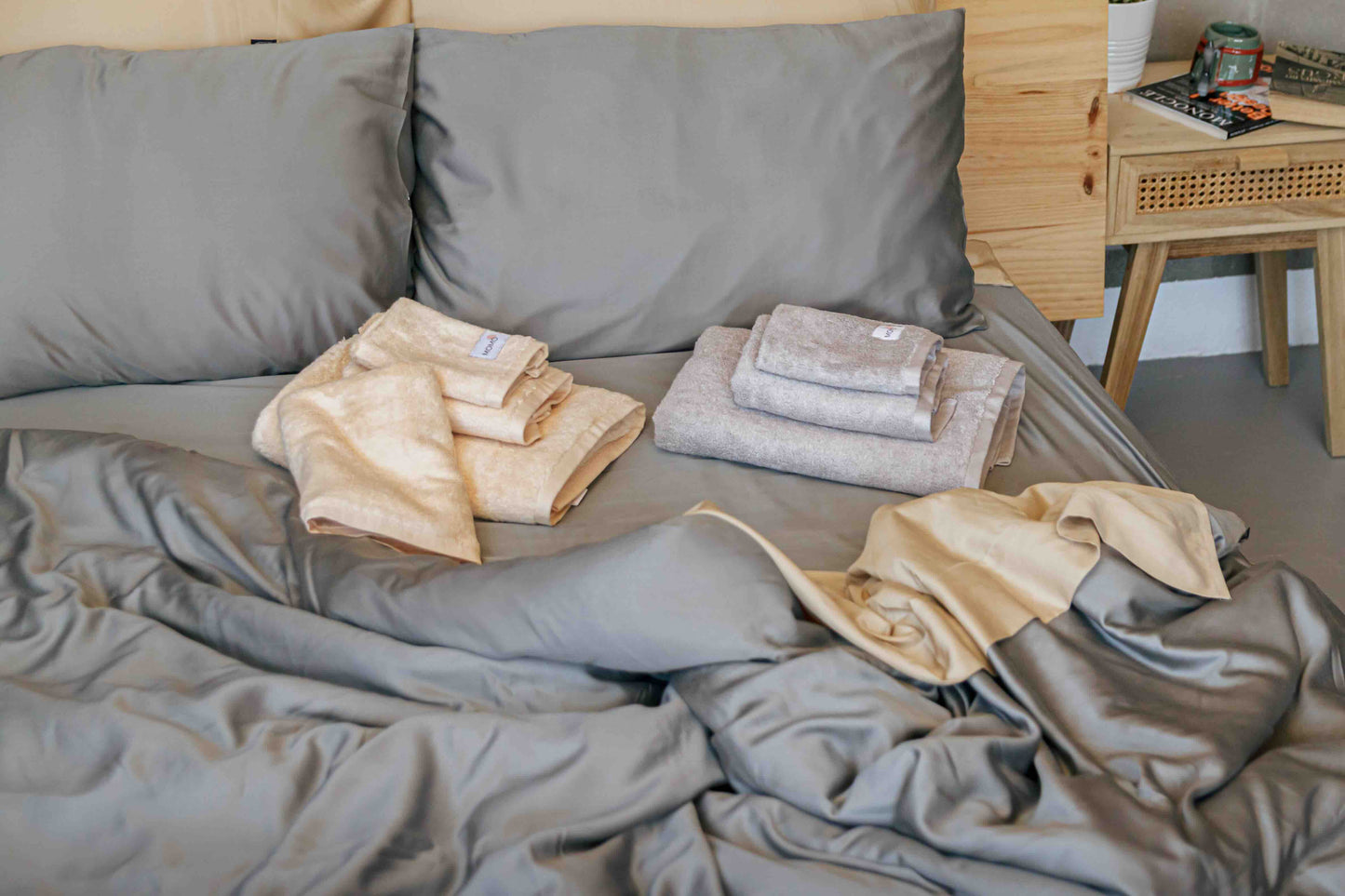 Juego Completo de Sábanas + Juego de Toallas