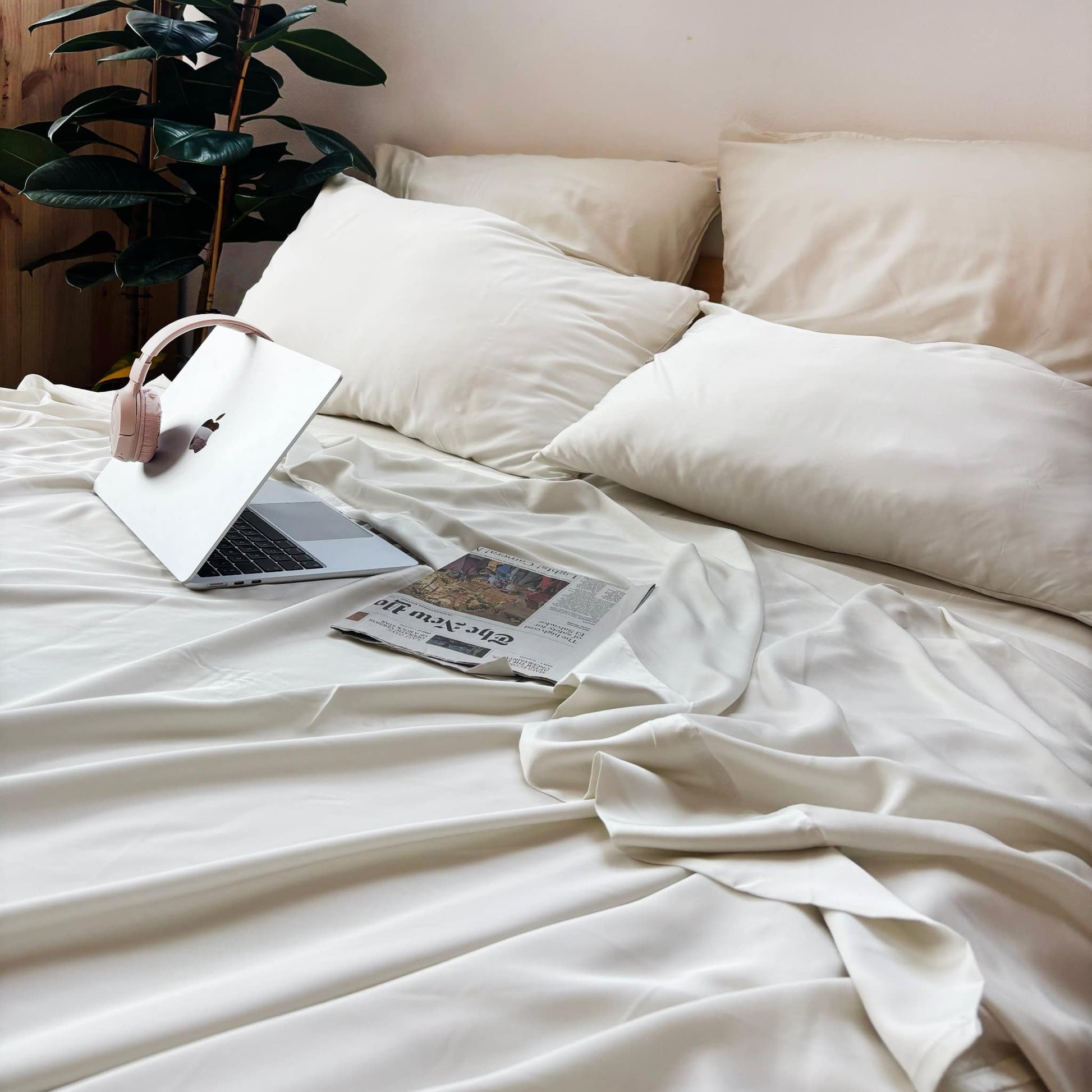 Beige bamboo flat sheet set – sheets and pillowcases, soft, breathable and sustainable bedding