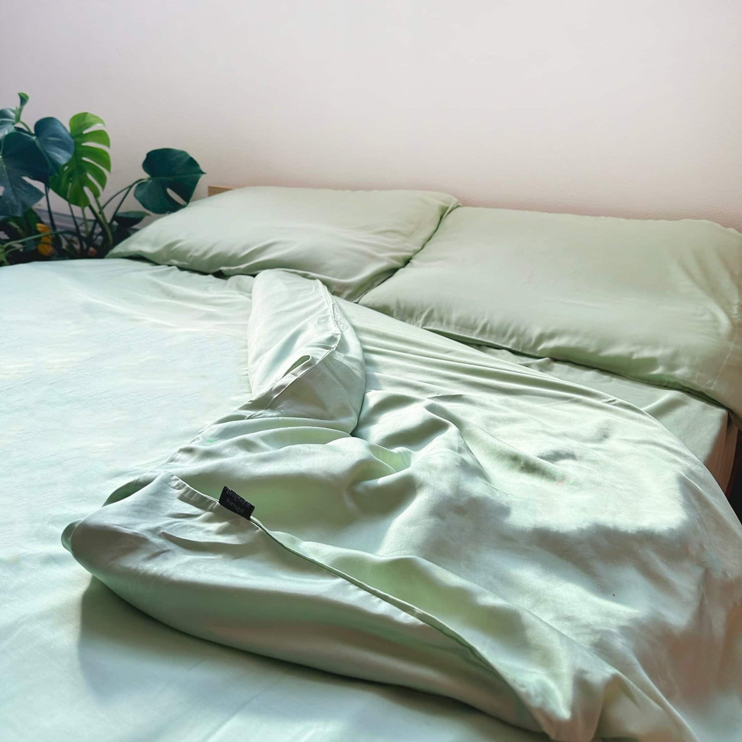 Green bamboo duvet set – duvet and pillows, soft, breathable and sustainable bedding