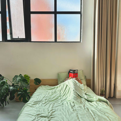 Whole bed with green bamboo duvet set – duvet and pillows, soft, breathable and sustainable bedding